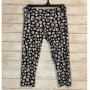 Onzie Capri Leggings In Skull Print‎ Size Large